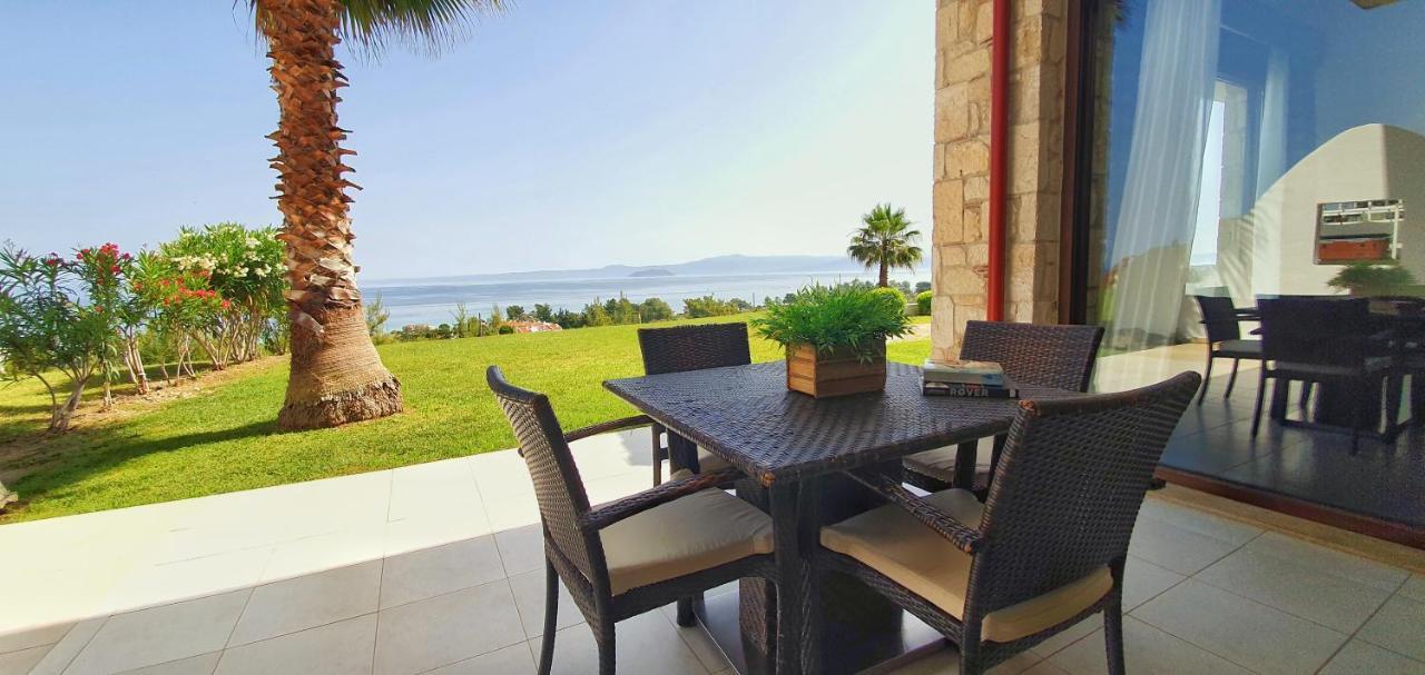 Bungalow White Tennis Apartments & Suites Pefkochori Zimmer foto