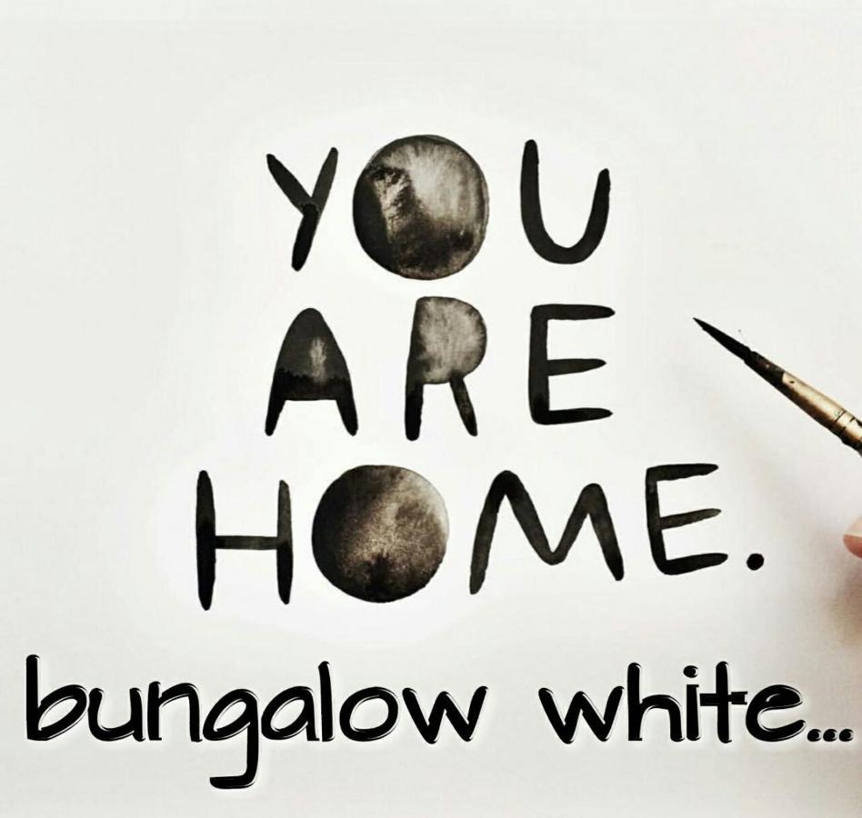 Bungalow White Tennis Apartments & Suites Pefkochori Exterior foto