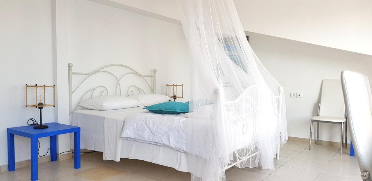 Bungalow White Tennis Apartments & Suites Pefkochori Zimmer foto