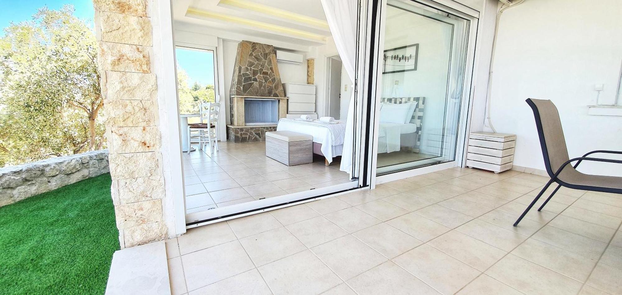 Bungalow White Tennis Apartments & Suites Pefkochori Zimmer foto