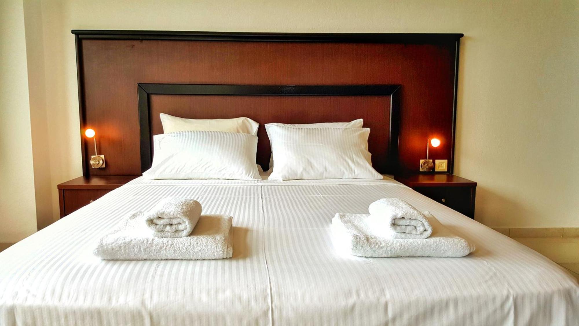 Bungalow White Tennis Apartments & Suites Pefkochori Zimmer foto